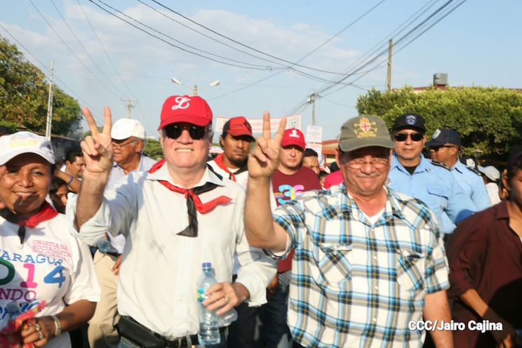 Pueblo de Le&oacute;n conmemora el 37 Aniversario de los H&eacute;roes y M&aacute;rtires de Veracruz